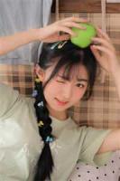 同事嘲笑我香水廉价，法国总裁闻到后却失态了